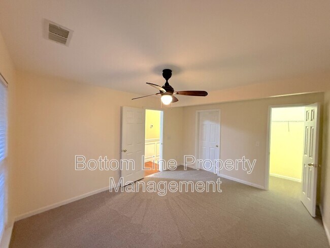 Building Photo - 13031 Bullock Greenway Blvd