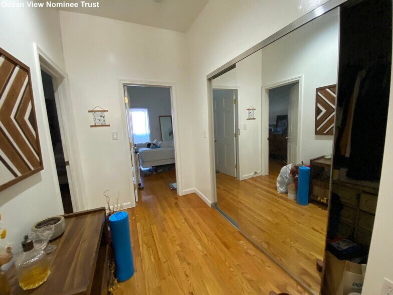 Building Photo - 240 Hanover St