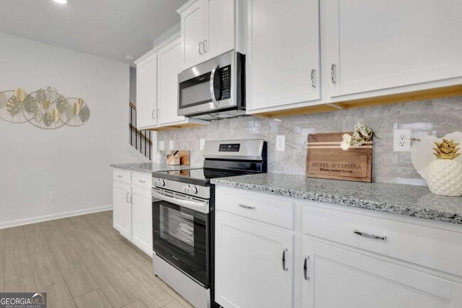 Building Photo - 803 Dundee Wy