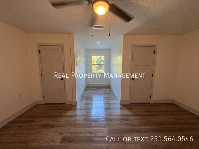 Building Photo - 3158 Lees Ln