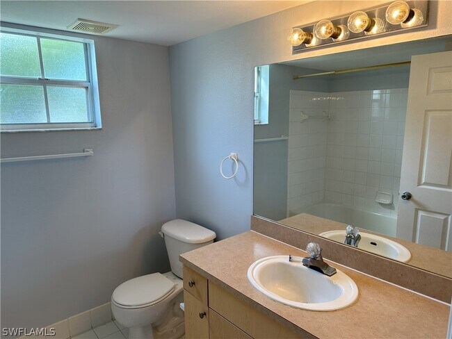 Building Photo - 8735 River Homes Lane