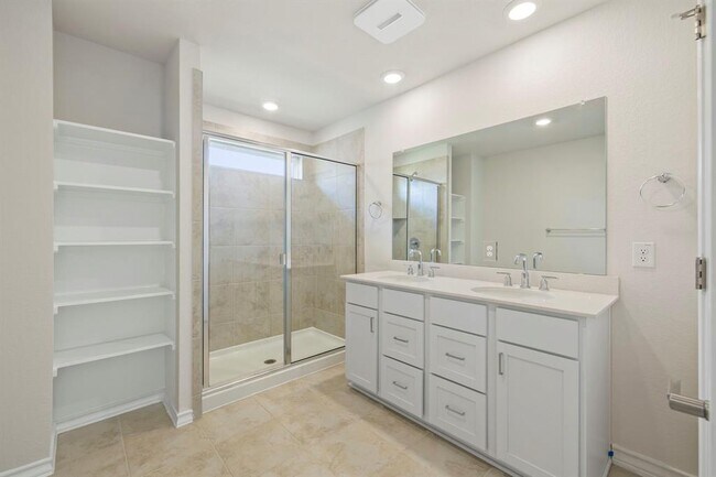 Building Photo - 159 Breccia Trl