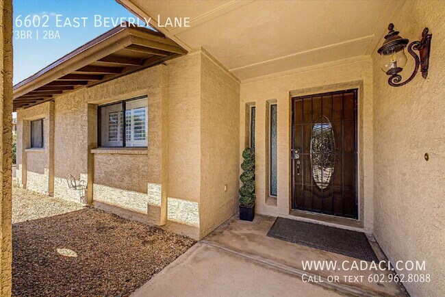 Building Photo - 6602 E Beverly Ln