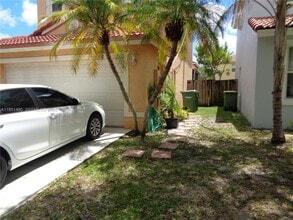 Building Photo - 2060 SE 14th St