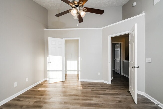 Building Photo - 8078 Carina Dr