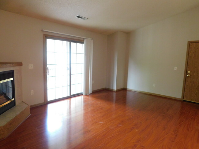 2870 Coral Ct 2870 Coral Ct Coralville IA 52241 Apartment Finder 2870 Coral Ct 2870 Coral Ct Coralville IA 52241 Apartment Finder