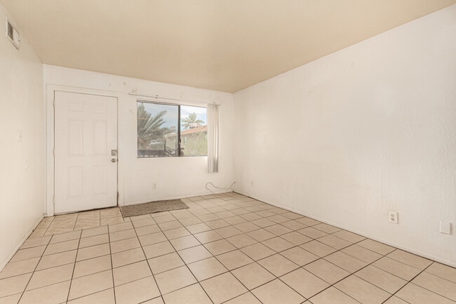 Building Photo - 53 N San Jose