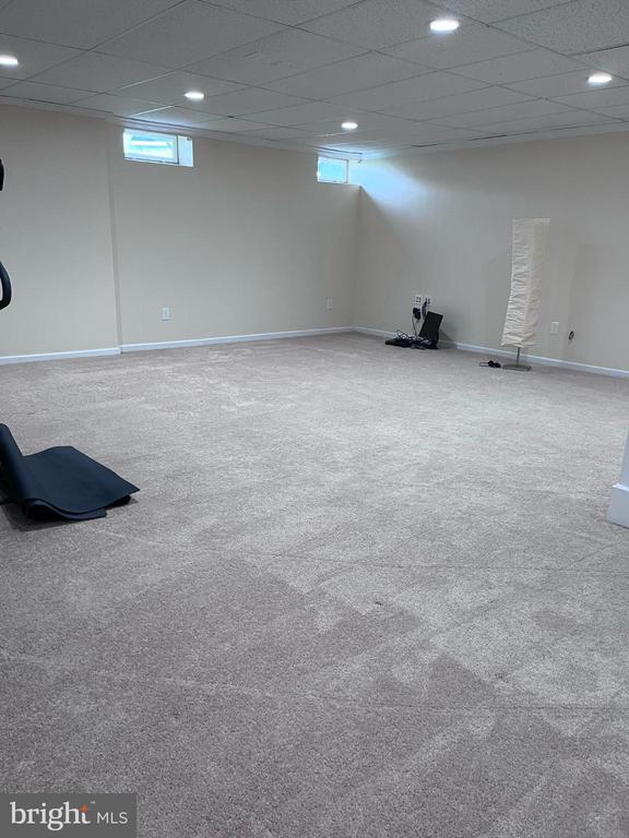 Building Photo - 326 Keswick Dr