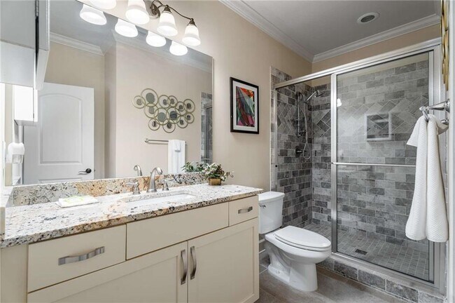 Building Photo - 6552 Long Acres Dr