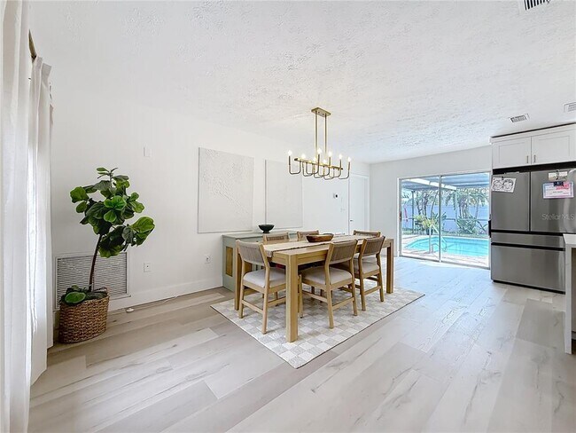 Building Photo - 2959 Laurel Ct