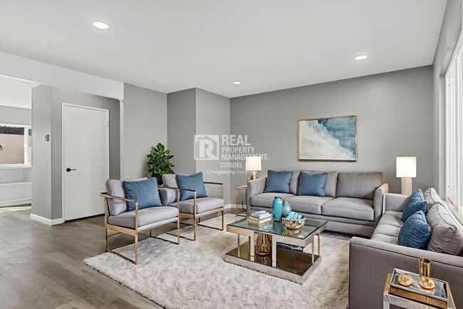 Building Photo - 11104 Grant Way