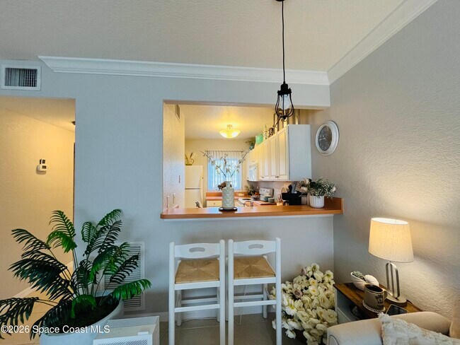 Building Photo - 625 Ocean Park Ln