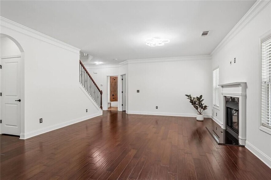 Building Photo - 5811 Kendrix Ridge Dr