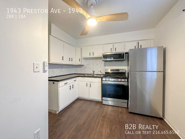 Building Photo - Charming 2-Bedroom Rental with Ample Storage