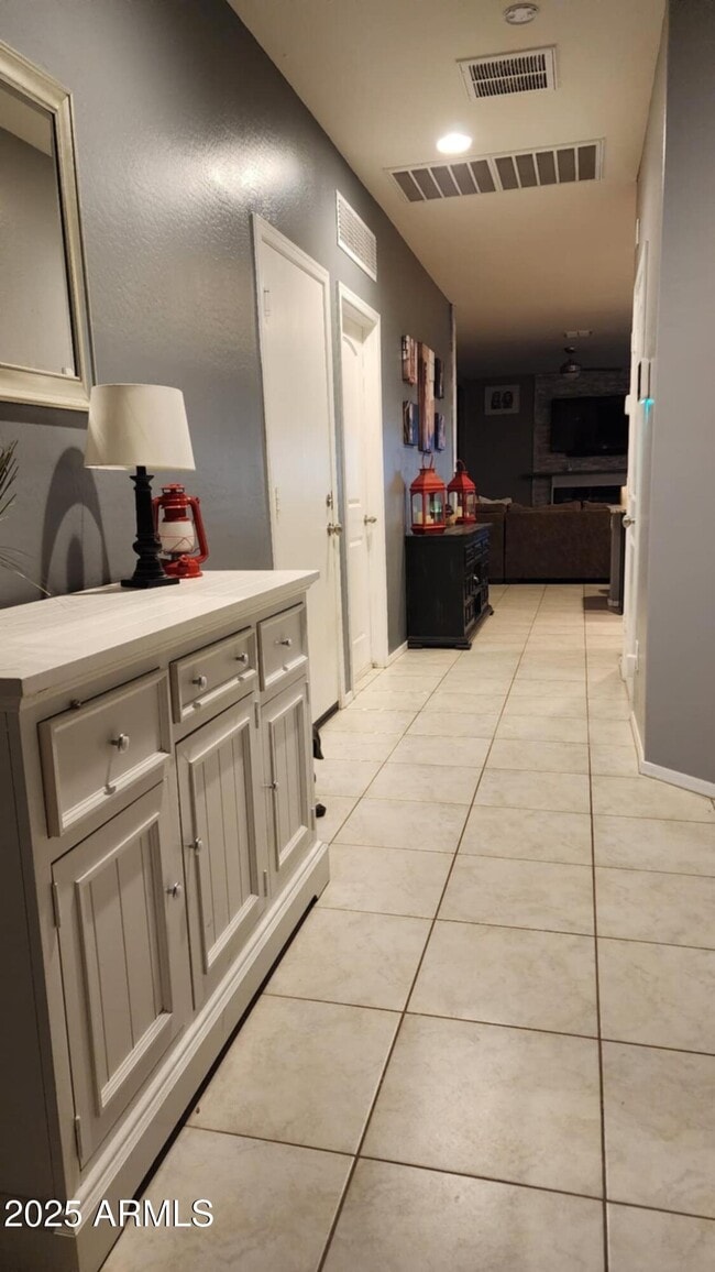 Building Photo - 42037 W Quinto Dr