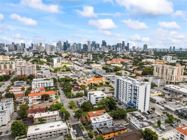 Building Photo - 32 NW 14th Ave