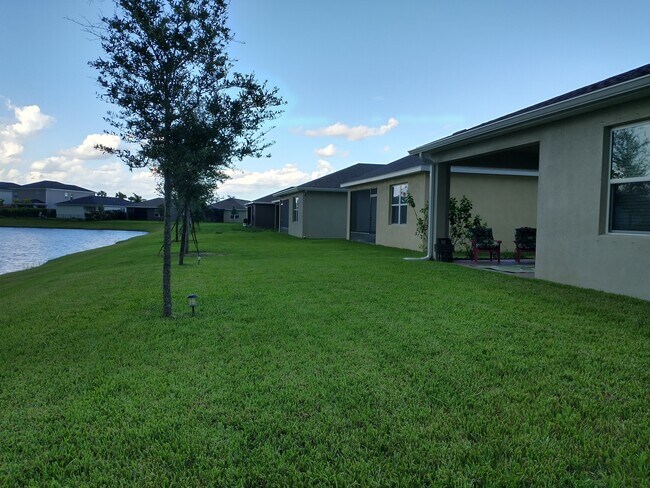 Building Photo - 9416 SW Ligorio Way