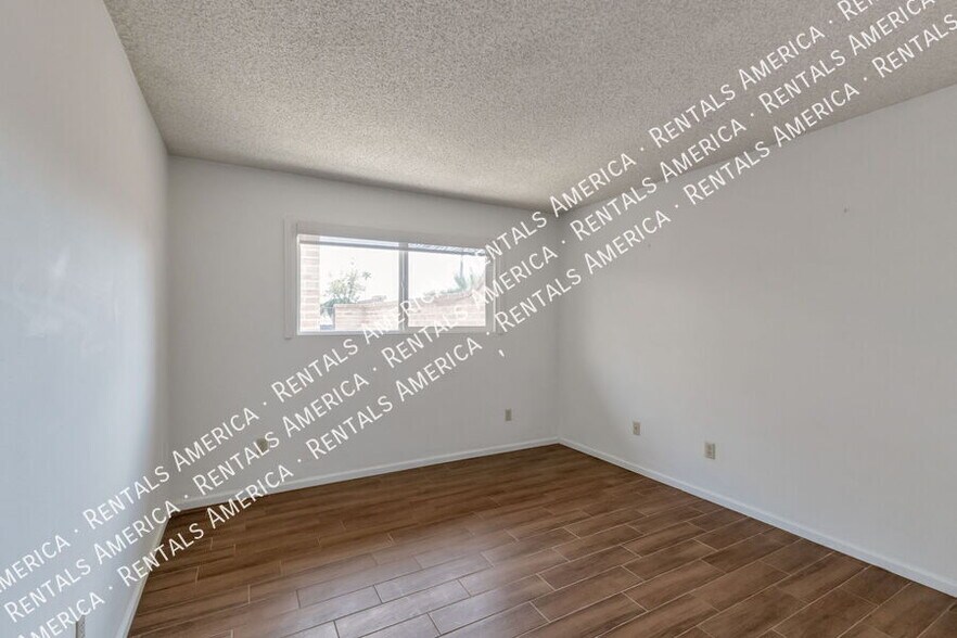 Building Photo - 4251 N Limberlost Pl