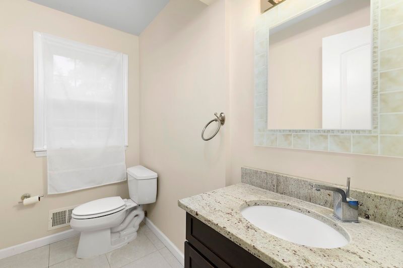 Building Photo - 45 Whippoorwill Way