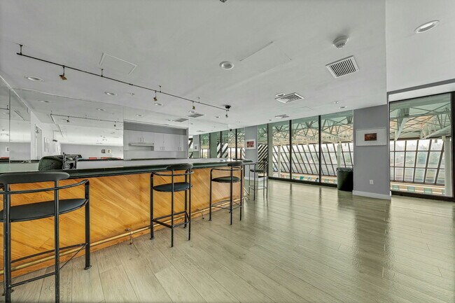 Building Photo - 7002 JFK Blvd E