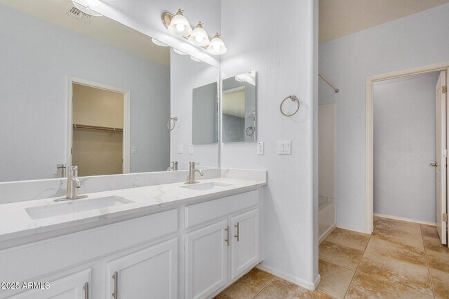 Building Photo - 42356 W Balsa Dr