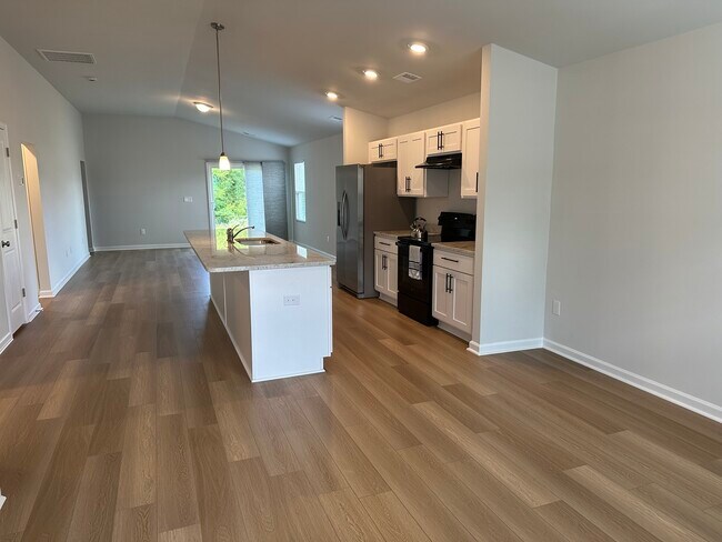 Building Photo - 7262 Heirloom Ln