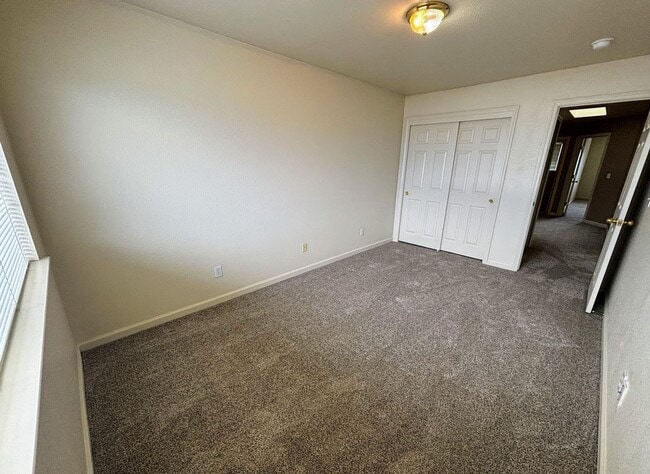 Building Photo - 1304 Kimmerling Rd