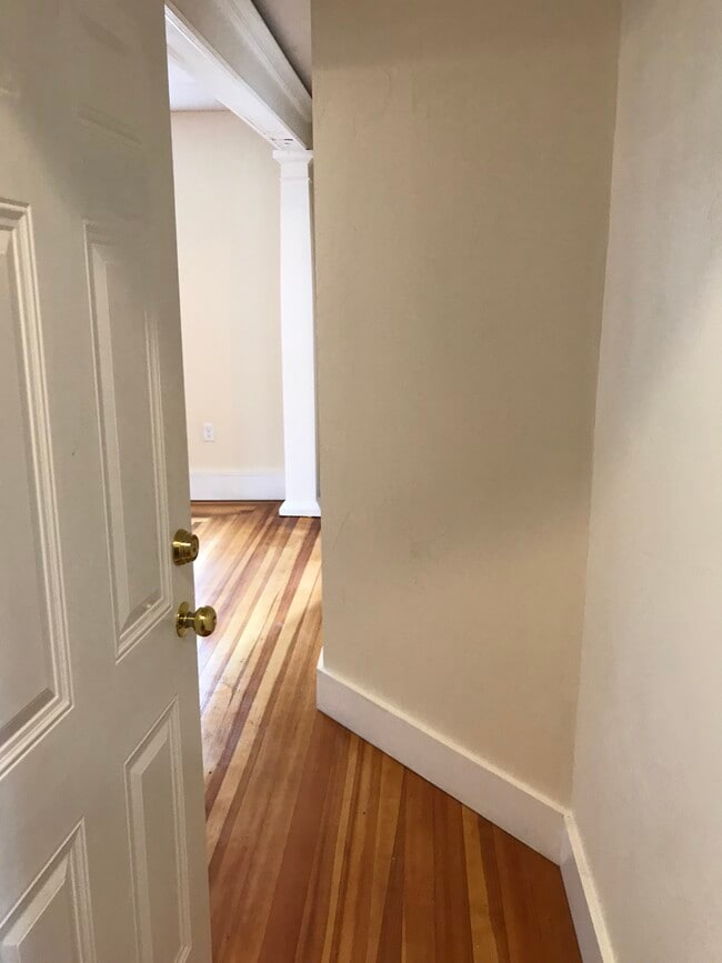 Building Photo - 116-118 Martin Street