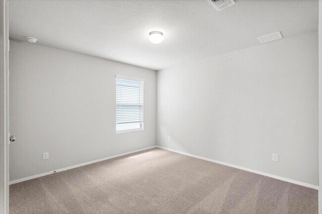 Building Photo - 2607 Totley Rd