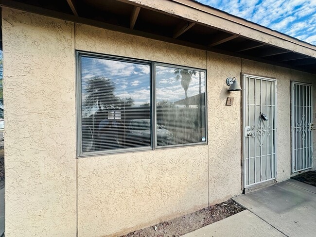 Building Photo - Alamo1185