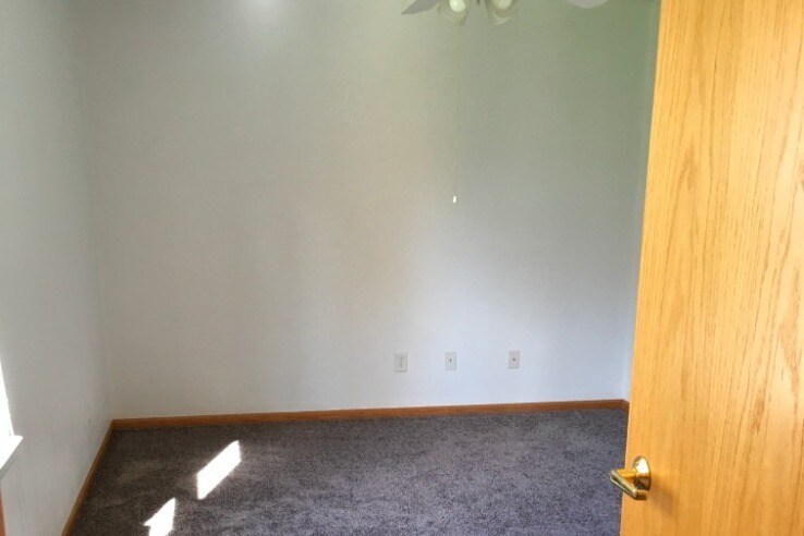 Building Photo - 211 W Mill St