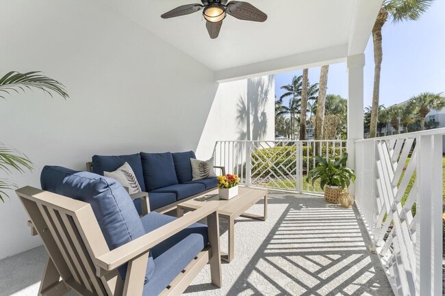 Building Photo - 315 Bay Colony Dr N