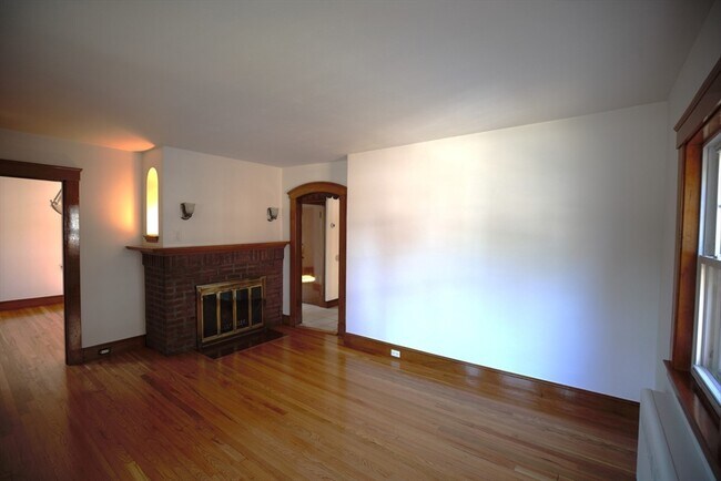 Building Photo - 230 Orient Ave