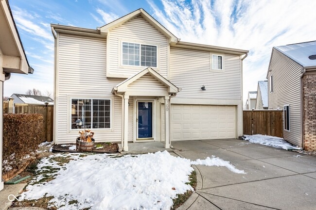 Building Photo - 700 Mountain Pine Dr