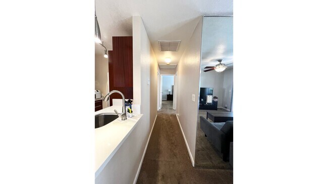 Building Photo - PARTLY FURNISHED PET Friendly $2900/month ...