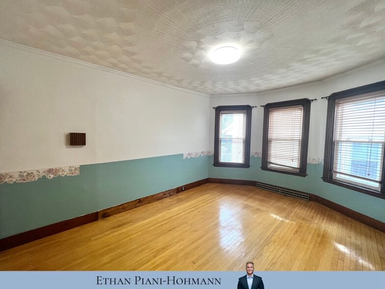 Building Photo - 86 Partridge Ave