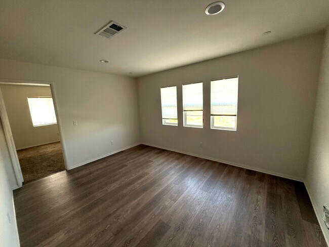 Building Photo - 44159 Le Blanc Ct