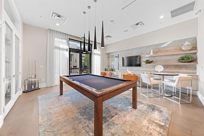 Building Photo - 8173 NW 42nd St