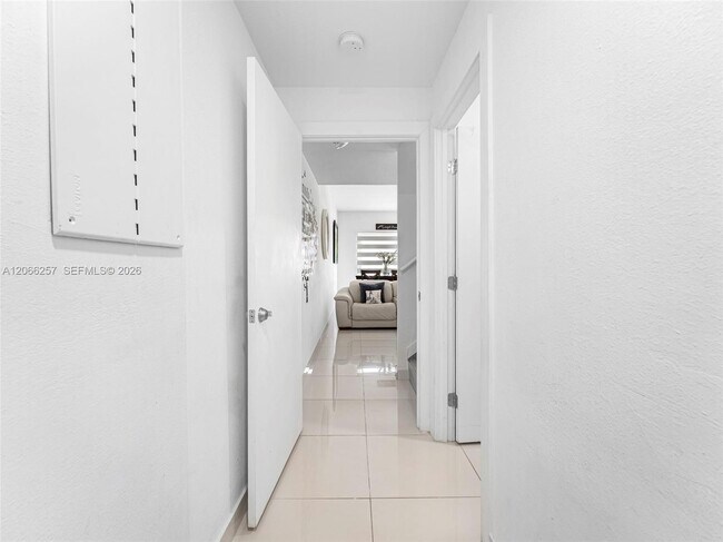 Building Photo - 13949 SW 259th Way