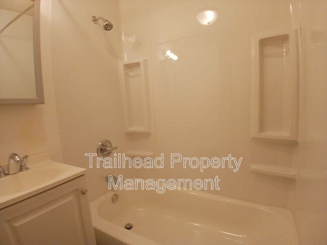 Building Photo - 104 N Indiana Ave