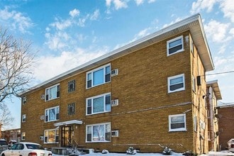 Building Photo - 14100 S Tracy St