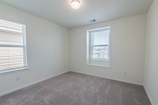 Building Photo - 5015 Gazelle Leap Ln