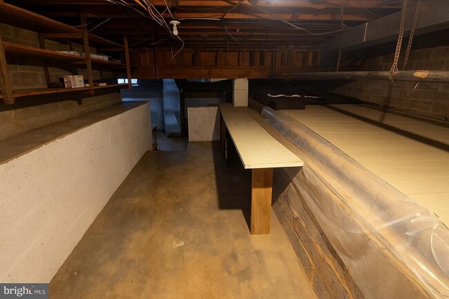 Building Photo - 10001 Dallas Ave