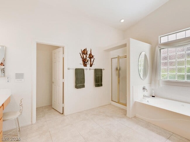 Building Photo - 3064 Emerald Wind St