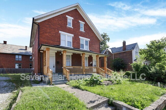 Building Photo - 1544 Granville St