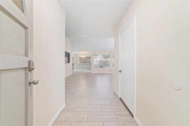 Building Photo - 12607 Lacey Crest Dr