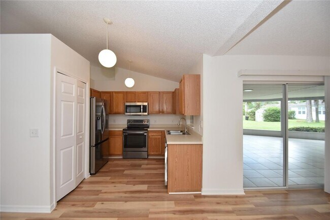 Building Photo - 14 Ryley Ln