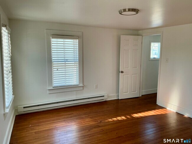 Building Photo - 74 Liberty St