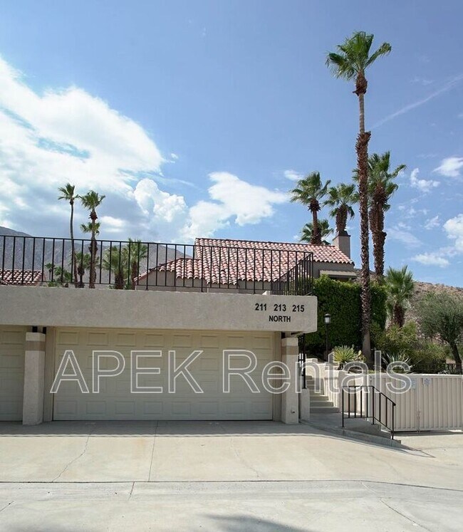 Building Photo - 211 Canyon Cir N