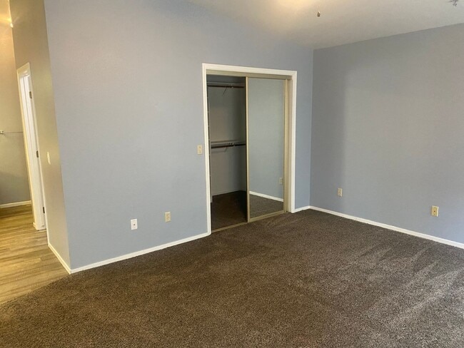 Building Photo - Home for Rent SE Area